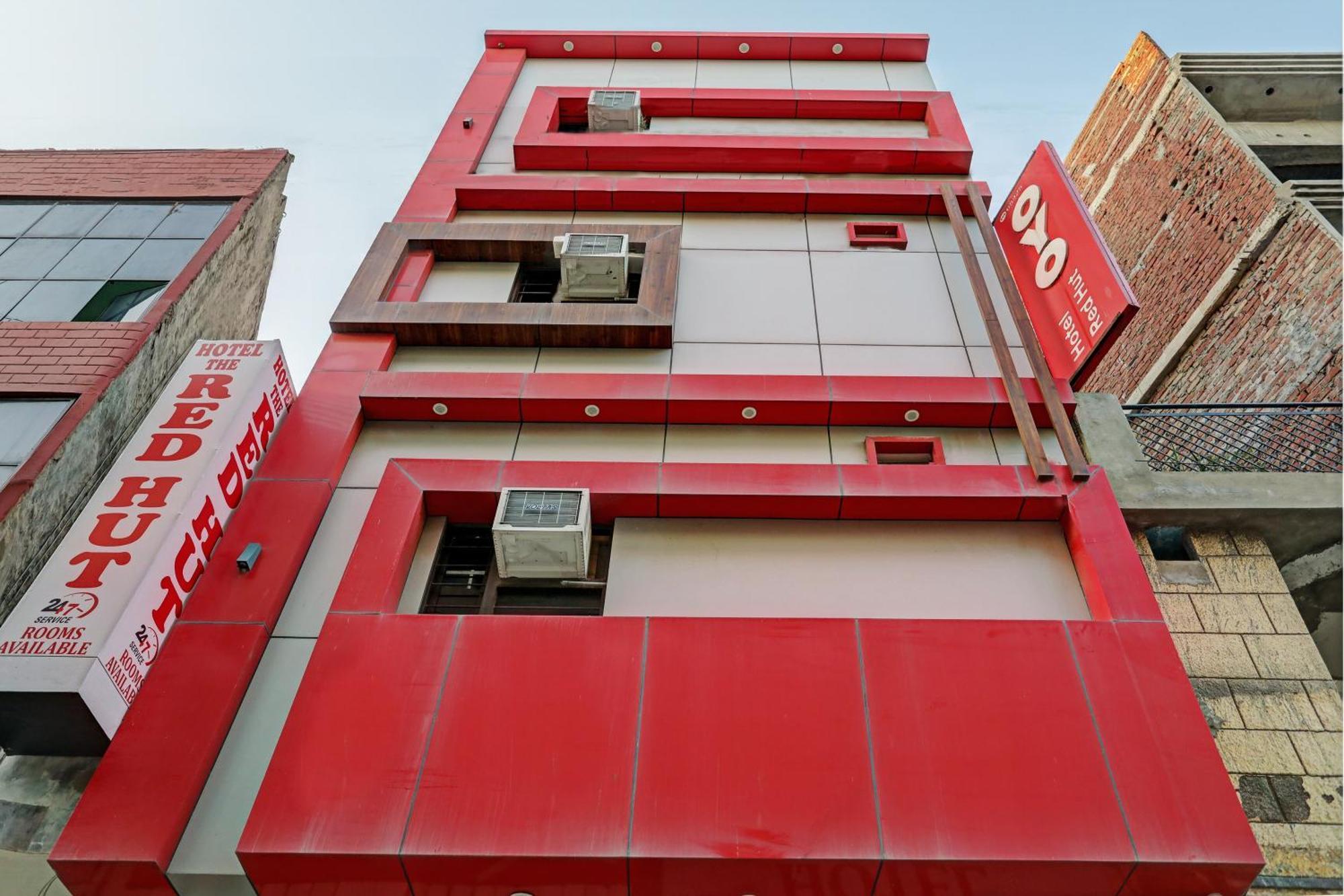 Oyo Hotel The Red Hut Chandīgarh المظهر الخارجي الصورة